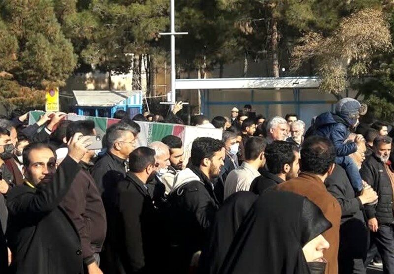 پیکر مطهر شهید گمنام دفاع مقدس در دانشکده علوم پزشکی مشهد تشییع شد