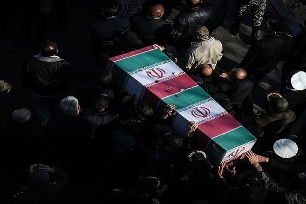 پیکر مطهر یک شهید گمنام در اردوگاه ثامن الحجج (ع) مشهد به خاک سپرده شد