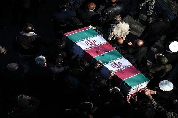 پیکر مطهر یک شهید گمنام در اردوگاه ثامن الحجج (ع) مشهد به خاک سپرده شد