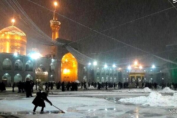 غیرحضوری شدن برخی مدارس‌ خراسان رضوی به دلیل برودت هوا و بارش برف