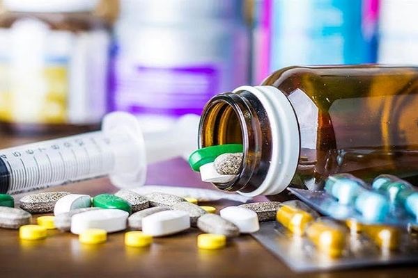 ۷۰ درصد داروها و سرم‌های داخلی باید به مراکز دولتی اختصاص یابد