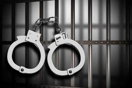دستگیری ۲ متهم به سرقت میلیاردی طلا و وجوه نقد در نیشابور