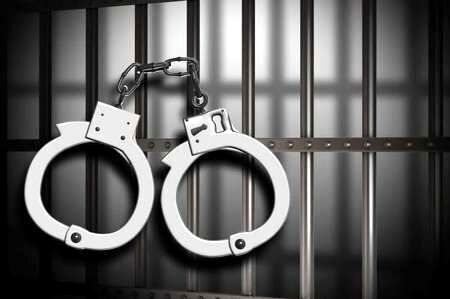 دستگیری ۲ متهم به سرقت میلیاردی طلا و وجوه نقد در نیشابور