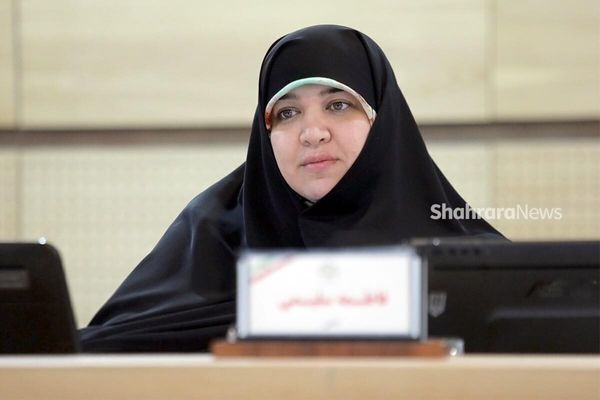 رئیس کمیسیون بانوان و خانواده شورای اسلامی شهر مشهد: بخش عظیمی از جنگ ما، جنگ زنانه بود