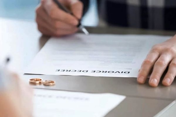 برای طلاق چه مدارکی نیازه؟ پاسخ ساده و دقیق از وکلای خانواده پارس داد