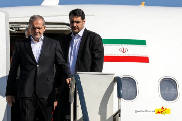 رییس جمهور وارد مشهد شد 