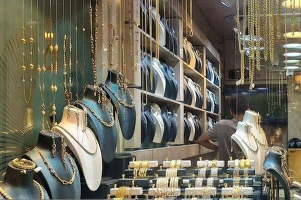 طلا در مسیر پیشروی آرام در بازار مشهد