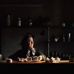 نگاهی به فیلم «کافه سلطان» با بازی سجاد بابایی | وقتی جنگ به دل خانواده می‌رسد