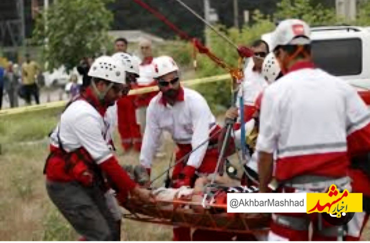 نشت گاز در یکی از هتل‌های مشهد؛ حادثه‌ای با انتقال ۱۴ نفر به بیمارستان