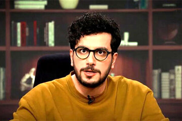 انتقاد تند دو روزنامه اصولگرا از امیرحسین قیاسی: خیلی نمک نشناسی؛این همه انسان کشته شد و خانه های شان خراب شد و تو سکوت کردی
