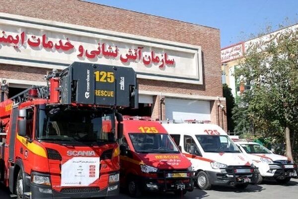آماده‌باش کامل آتش‌نشانی مشهد برای چهارشنبه‌سوری ۱۴۰۴ | استقرار خودرو‌ها در نقاط پرخطر شهر مشهد 