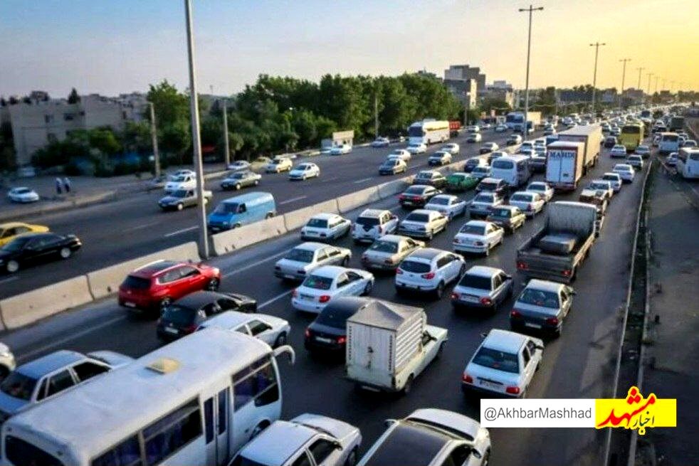 ترافیک در ورودی و خروجی‌های خراسان رضوی سنگین است