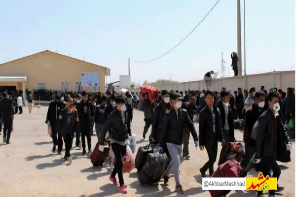 خروج اتباع غیرمجاز تا پایان شهریور ماه ادامه دارد/ خروج روزانه ۲۰ هزار تبعه افغانستانی از مرز دوغارون