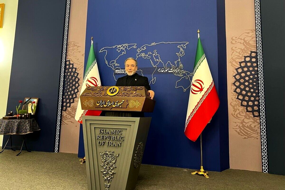 وزیر امور خارجه: مطمئن هستم در یکی از روز‌های آینده پیروزی‌مان در این جنگ را جشن می‌گیریم