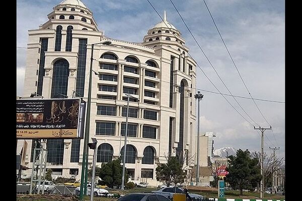 قالیشویی در عظیمیه کرج: راهنمای انتخاب بهترین خدمات شستشوی فرش