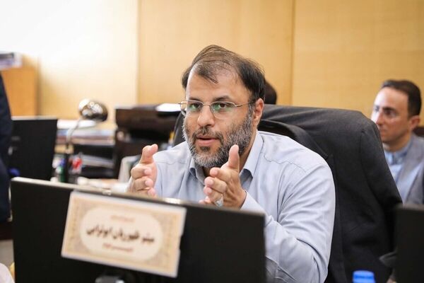 سهمیه‌بندی و بازاری‌سازی، قیمت بنزین را به ۵۰ تا ۷۰ هزار تومان می‌رساند 