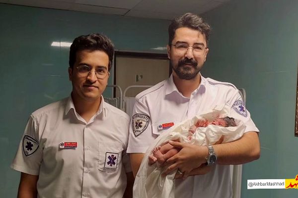 نوزاد عجول سرخسی در آمبولانس به دنیا آمد