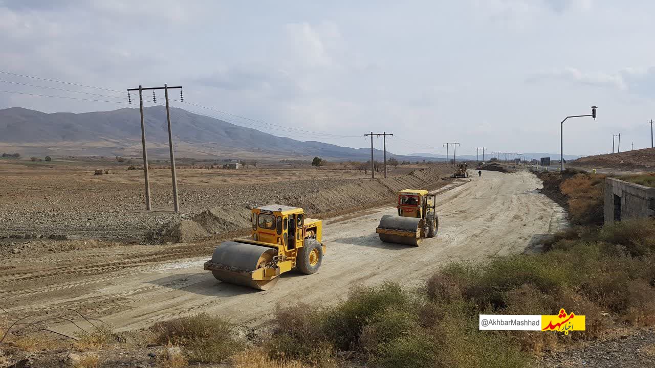 ۱۰ درصد راههای روستایی گناباد از آسفالت بی‌بهره هستند
