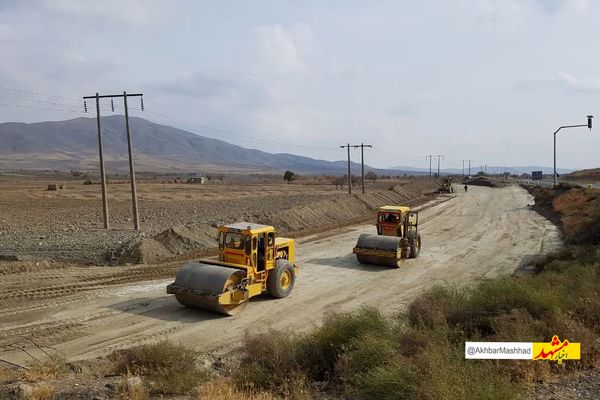 ۱۰ درصد راههای روستایی گناباد از آسفالت بی‌بهره هستند