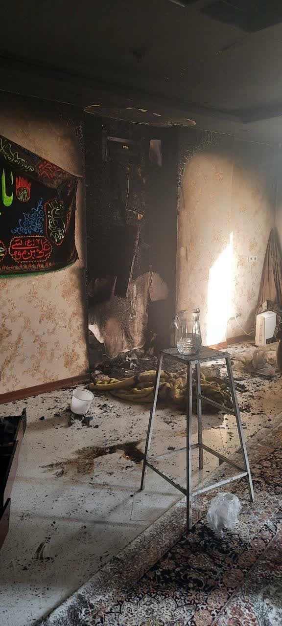 حریق آپارتمان درخیابان ۱۷ شهریور مهار شد
