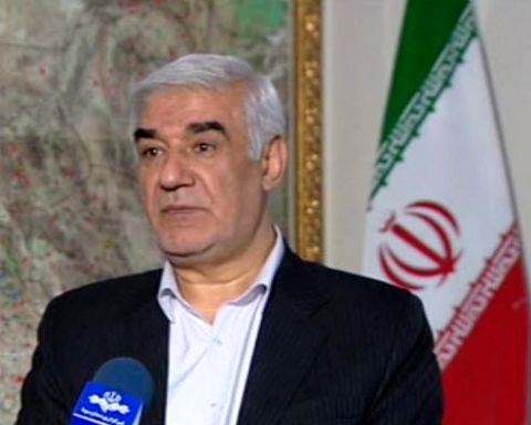 داوطلبان انتخابات به جای تخریب دیگران ، برنامه های خود را اعلام کنند