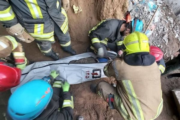 مرگ پیرمرد کارگر در حادثه ریزش آوار در بولوار طبرسی جنوبی مشهد + جزئیات 