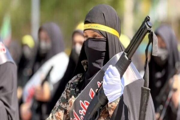 رژه نظامی بانوان بسیجی بخش رضویه مشهد همزمان با روز اربعین شهادت رهبر شهید