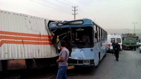 آمار مصدومین حادثه رانندگی در پایانه خواجه ربیع اعلام شد