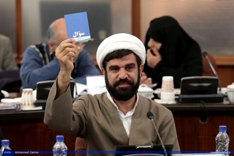 چه کسی به شهردار مشهد مرخصی می دهد؟/ یکشنبه تعیین کننده است