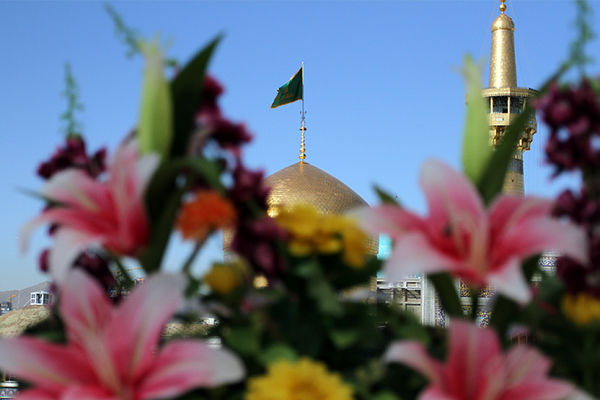 تشرف دانش آموزان محروم گناباد به حرم مطهر رضوی