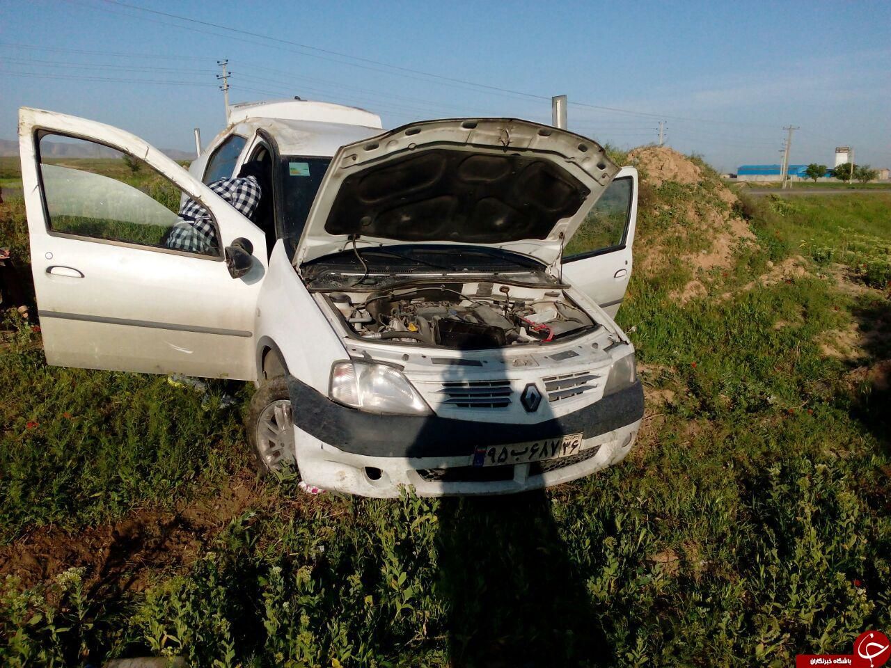 واژگونی خودروی ال ۹۰ در محور قوچان به فاروج+تصاویر