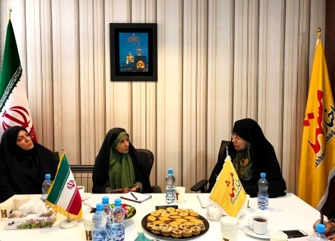 نگاه تبعیض آمیز در مدیریت شهر حاکم است/ حضور زنان در انتخابات نقش ویترینی پیدا کرده است/ سلیقه گرایی عامل محدو