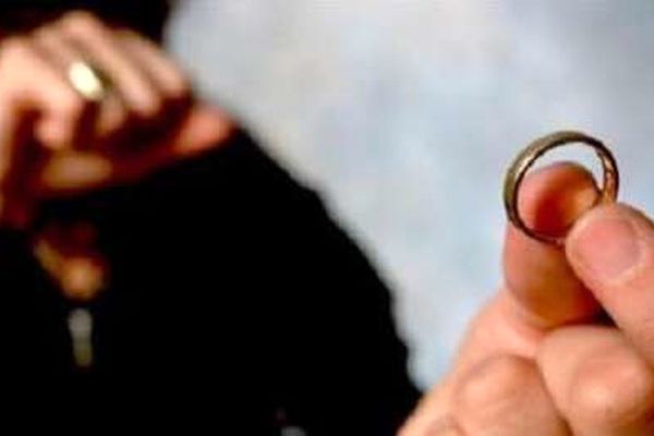 سازش 30 درصد زوج های متقاضی طلاق در خراسان رضوی