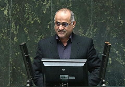 در اداره کشور با مشکل مواجه هستیم