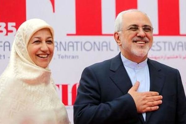 پیام تبریک محمدجواد ظریف و همسرش به مناسبت میلاد حضرت مسیح/ ویدئو