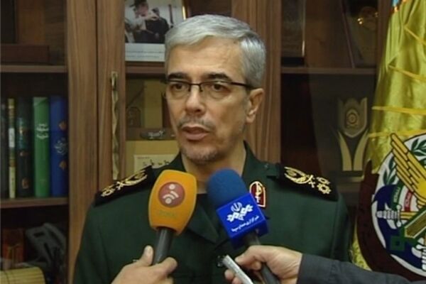 سرلشکر باقری: امنیت قابل قبول و خوبی در مرز‌های جنوب شرقی برقرار است