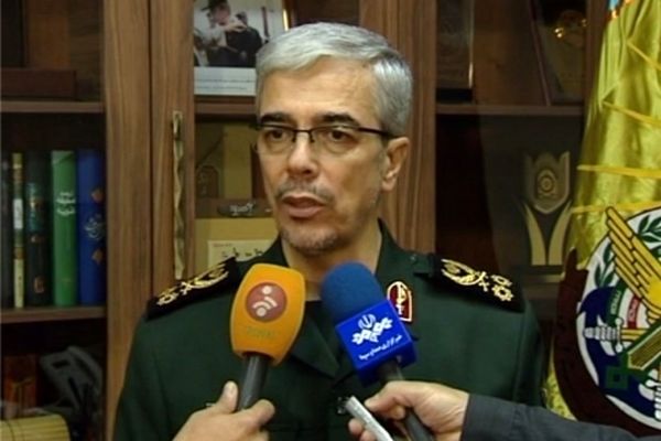 سرلشکر باقری: امنیت قابل قبول و خوبی در مرز‌های جنوب شرقی برقرار است