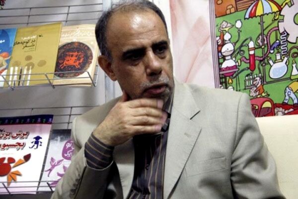 تقریظ‌های رهبری تاثیر زیادی بر استقبال جوانان از کتاب دارد