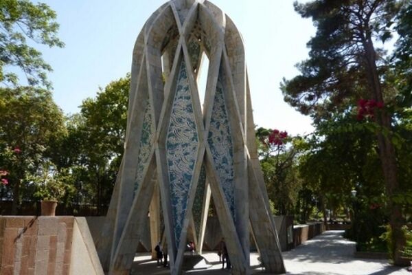 بازدید اعضای کمیسیون ملی یونسکو در ایران از آثار تاریخی نیشابور