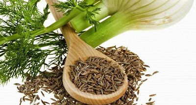 برای طراوت و رفع چروک پوست این عرق گیاهی را میل کنید