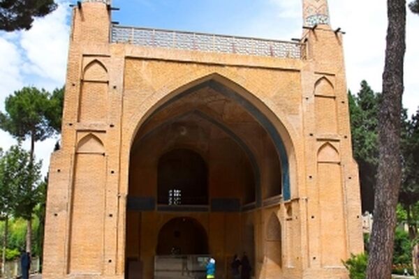 آیا منار جنبان در اصفهان واقعا می جنبد؟