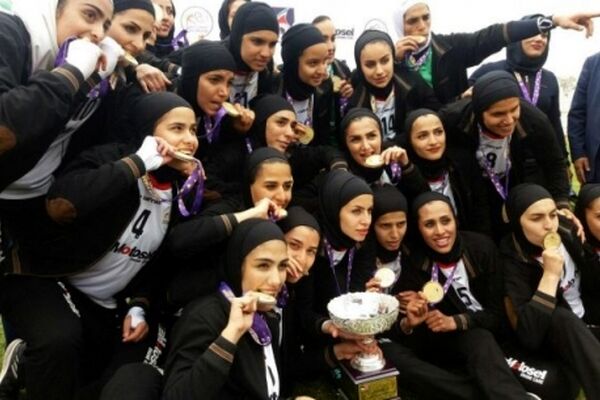 قهرمان فصل قبل رقابت‌های لیگ فوتبال بانوان در آستانه انحلال قرار دارد!