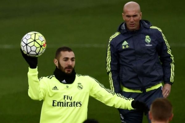 کاریکاتور / کریم بنزما در نقش رابین هود علیه زیدان