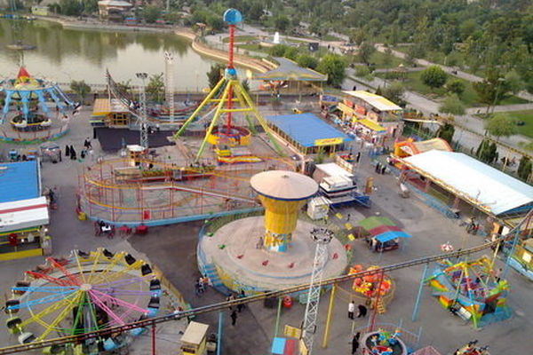 افراد دارای تریبون، به‌ سرمایه‌گذاران گردشگری در مشهد آسیب وارد نکنند