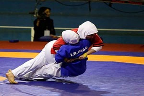 قهرمان کشتی زنان ژاپن به ایران می آید