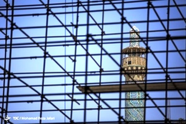 فیروزه هایی به رنگ فلز