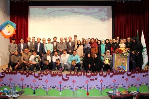 باید  هنر قصه‌گویی زیبا و دلنشین را به‌خوبی به قصه‌گویان و دوستداران این هنر بیاموزیم