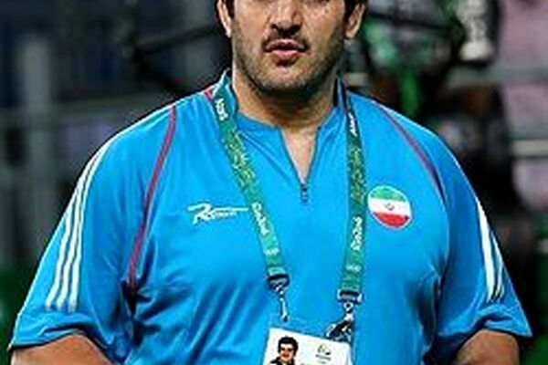 رقابت خادم و جدیدی در گود کشتی