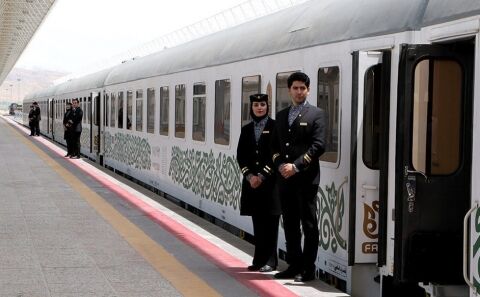برقی سازی قطار مشهد-تهران همچنان چشم انتظار توجه مسئولین است