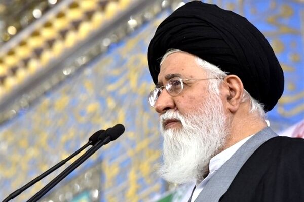 هنوز در کشور ذائقه انقلابی مردم از بین نرفته است